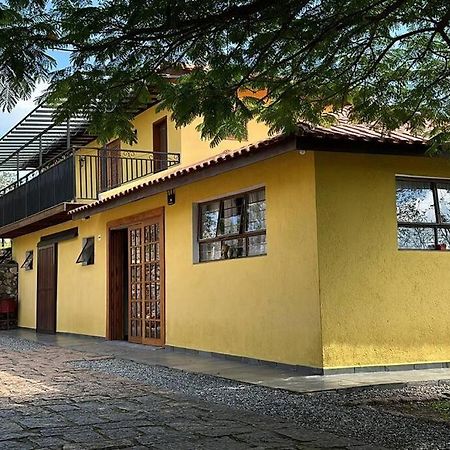 Quarto Dos Vinhos São Roque Esterno foto
