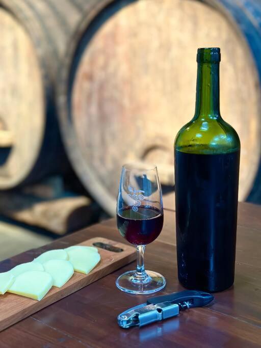 Quarto Dos Vinhos São Roque Esterno foto
