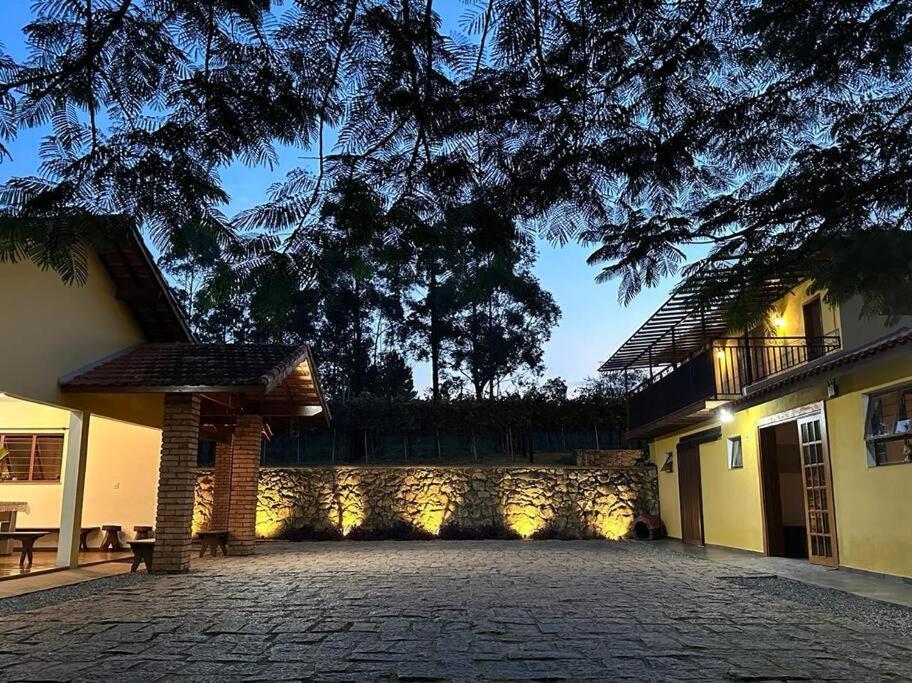 Quarto Dos Vinhos São Roque Esterno foto